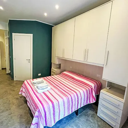 Rosso By Interhome Rapallo